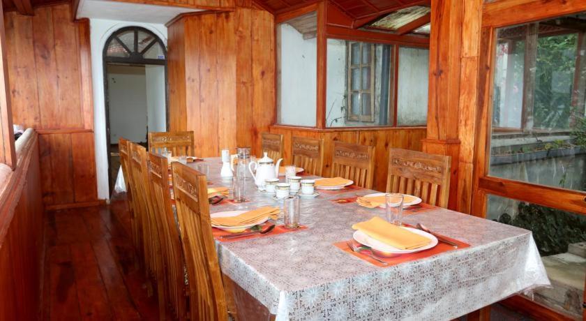 Bezel Bungalow نوفارا إيلِيا المظهر الخارجي الصورة