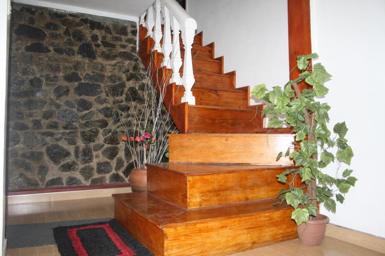 Bezel Bungalow نوفارا إيلِيا المظهر الخارجي الصورة