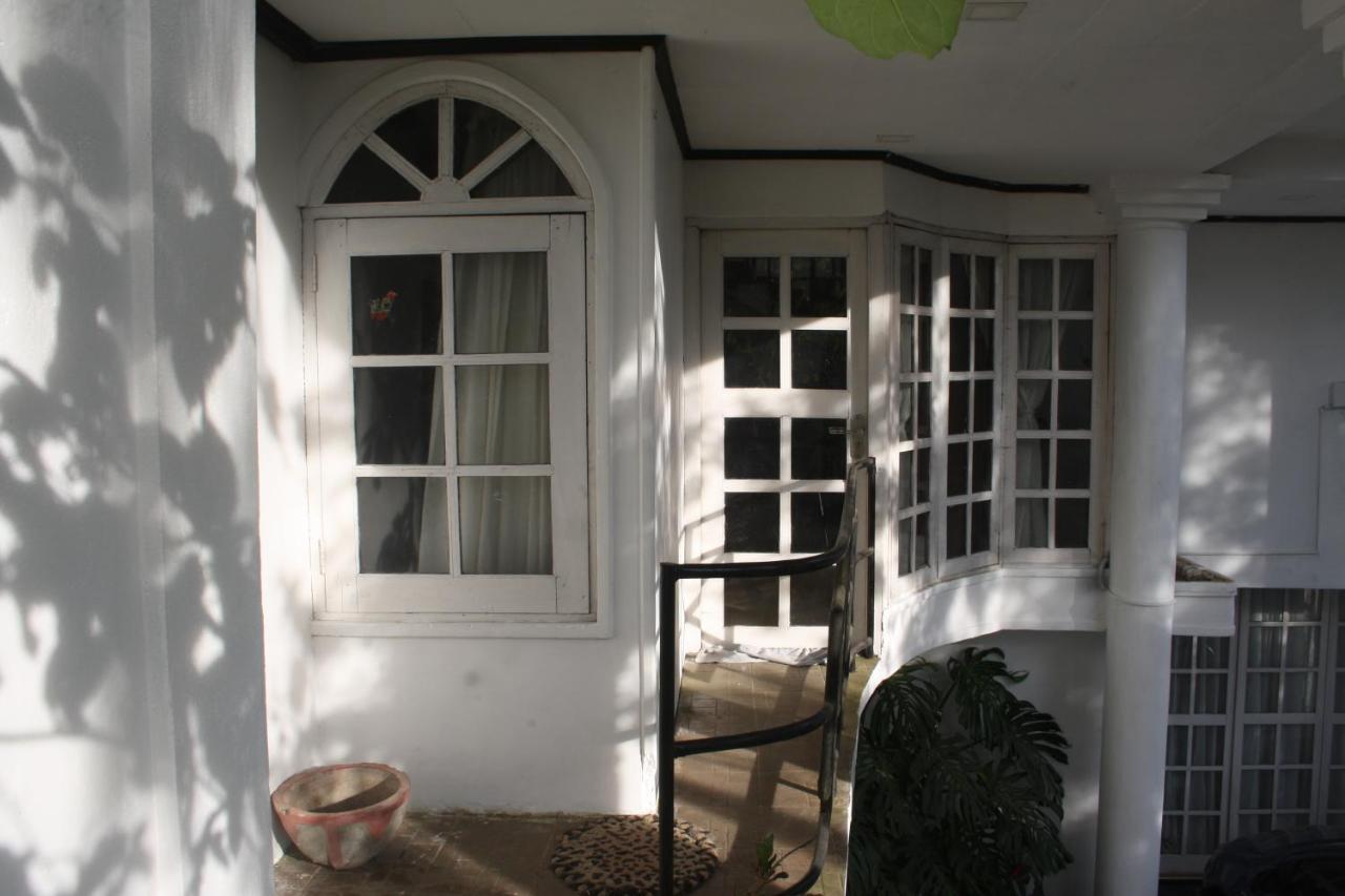 Bezel Bungalow نوفارا إيلِيا المظهر الخارجي الصورة